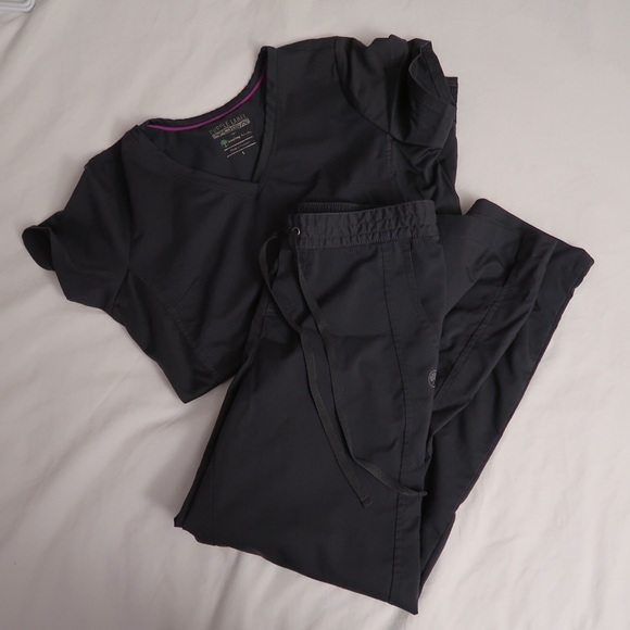 Purple Label Yoga Scrub set - Picture 1 of 3